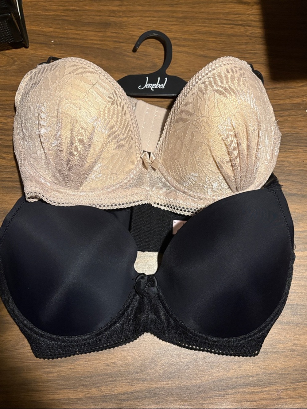 Jezebel Two-Pack Lace & Smooth Bras in Nude and Black